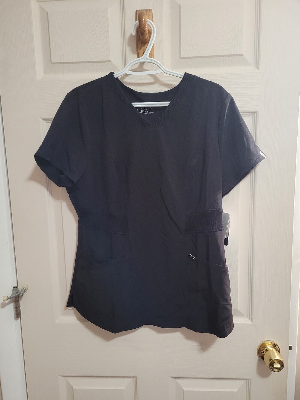 Women's Black Short-Sleeve V-Neck Top